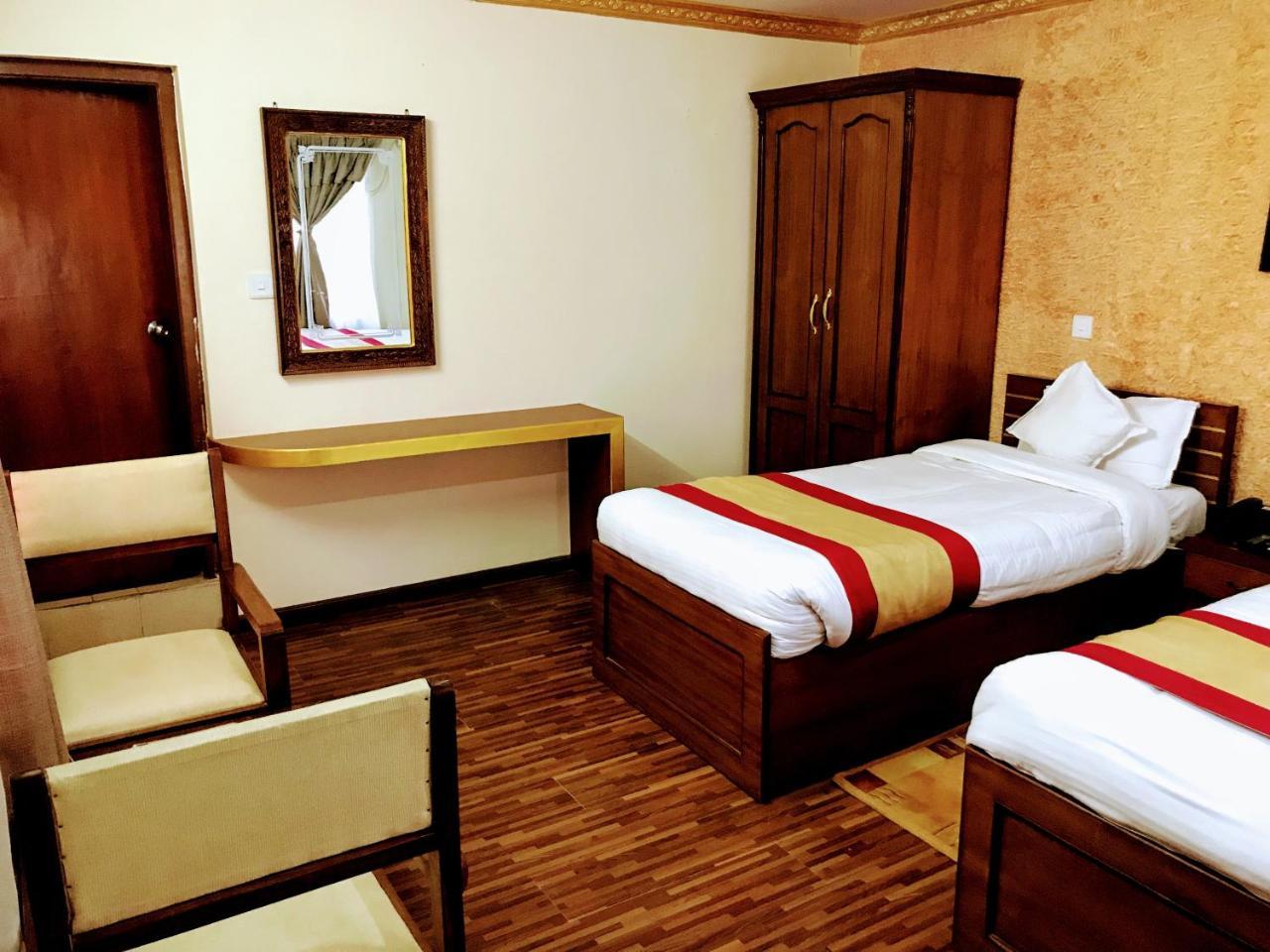 กาฐมัณฑุ การ์เดน โฮม Hotel กาฐมาณฑุ ภายนอก รูปภาพ